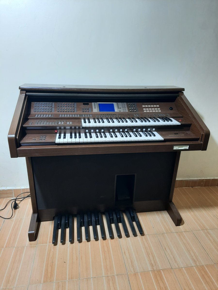 Yamaha Electone AR80